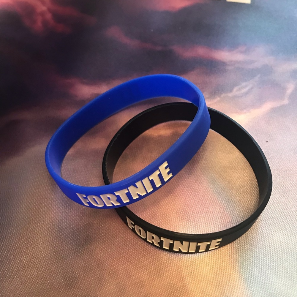 🎮 NEW Set of 2 Fortnite Rubber Baller Bracelet